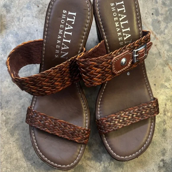 Italian Shoemakers Dark Brown Woven Wedges - Picture 2 of 4